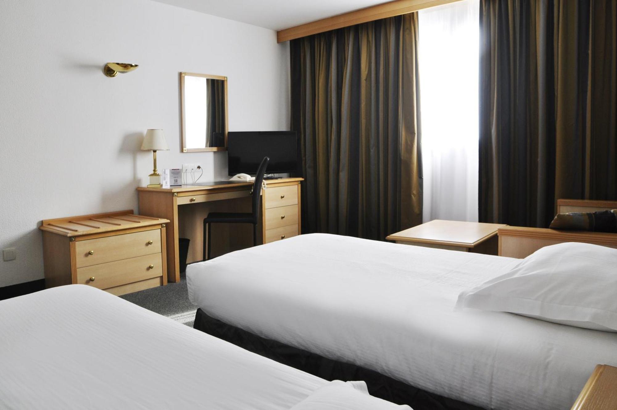 Westotel Nantes Atlantique Hotel 4*